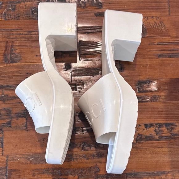 Gucci - Picture 5 of 10